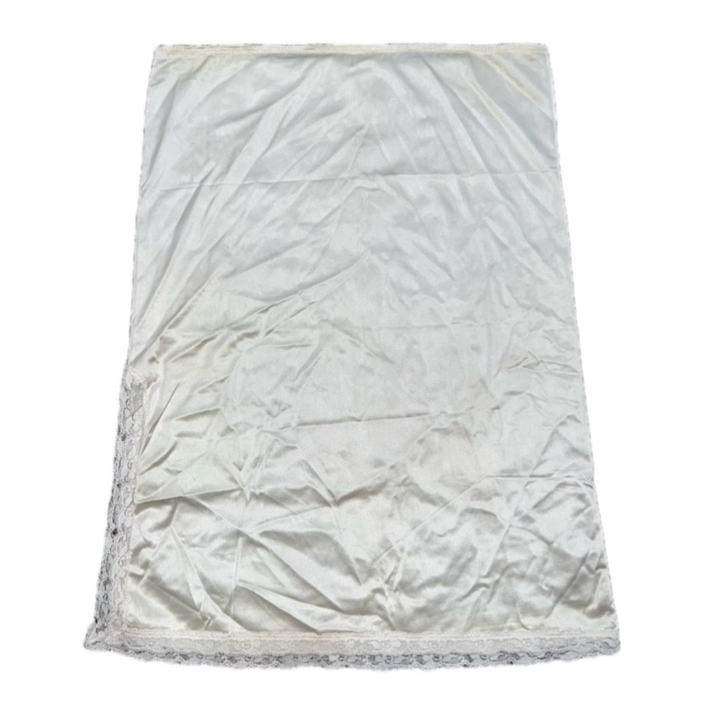 Vintage White Lace Midi Skirt - Picture 6 of 13